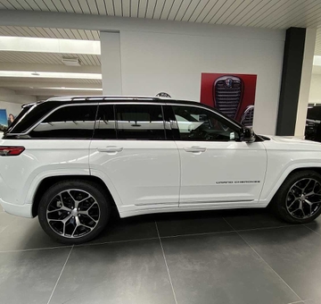 Jeep Grand Cherokee 2.0 Turbo 4xe PHEV Summit FULL OPTION (2023)