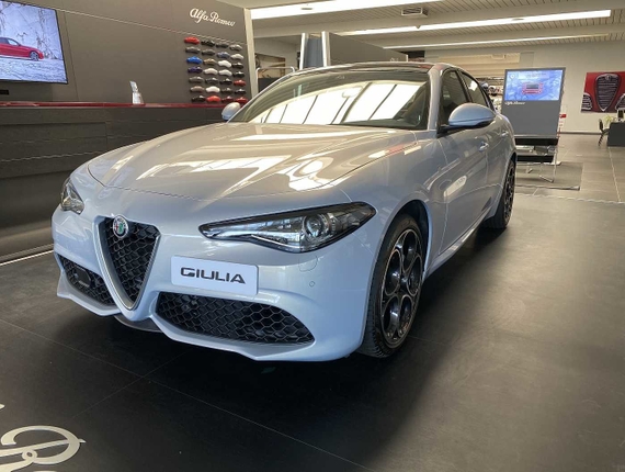 Alfa Romeo Giulia 2.0 T AWD TI Met Pano dak, Full Option (2023)