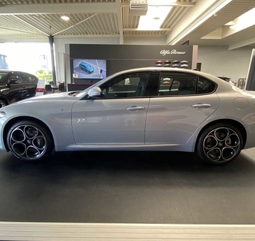 Alfa Romeo Giulia 2.0 T AWD TI Met Pano dak, Full Option (2023)