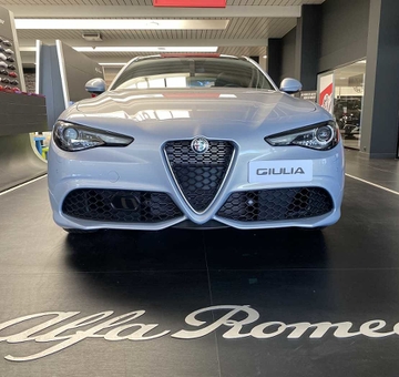 Alfa Romeo Giulia 2.0 T AWD TI Met Pano dak, Full Option (2023)