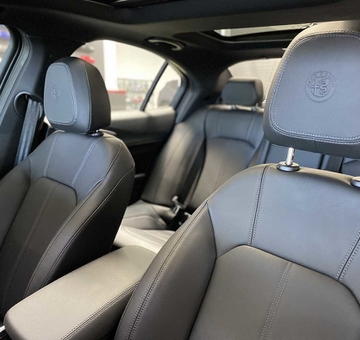 Alfa Romeo Giulia 2.0 T AWD TI Met Pano dak, Full Option (2023)