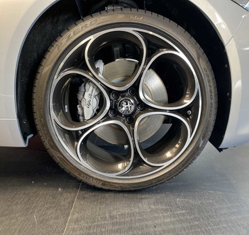 Alfa Romeo Giulia 2.0 T AWD TI Met Pano dak, Full Option (2023)