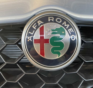 Alfa Romeo Giulia 2.0 T AWD TI Met Pano dak, Full Option (2023)