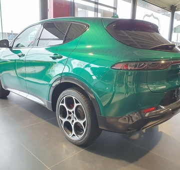 Alfa Romeo Tonale 1.5 MHEV, Veloce Meerdere kleuren beschikbaar! (2023)