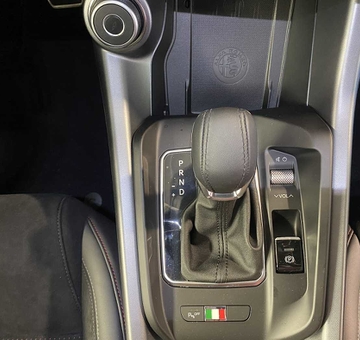 Alfa Romeo Tonale 1.5 MHEV, Veloce Meerdere kleuren beschikbaar! (2023)