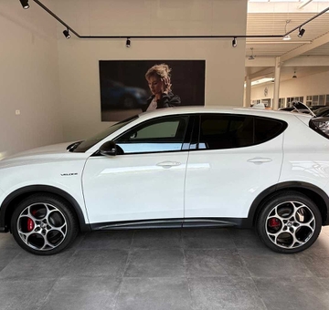 Alfa Romeo Tonale 1.5 MHEV, Veloce Meerdere kleuren beschikbaar! (2023)