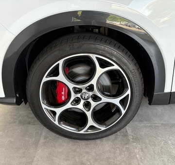Alfa Romeo Tonale 1.5 MHEV, Veloce Meerdere kleuren beschikbaar! (2023)