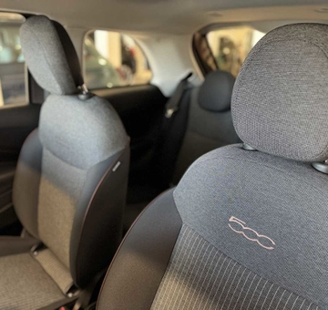 Fiat 500e 42 kWh Icon met Zetelverwarming + Carplay (2021)
