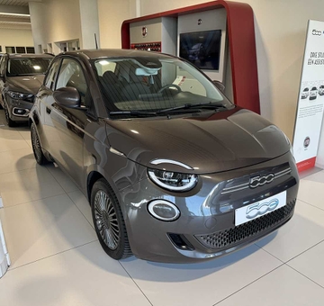 Fiat 500e 42 kWh Icon met Zetelverwarming + Carplay (2021)