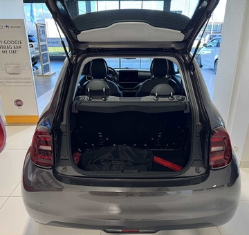 Fiat 500e 42 kWh Icon met Zetelverwarming + Carplay (2021)