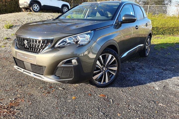 Peugeot 3008 1.2 PureTech Allure 130pk met Park Sens Voor/Achter, (2019)