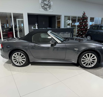 Fiat 124 Spider 1.4 MultiAir Lusso Met Gps + Leder (2018)