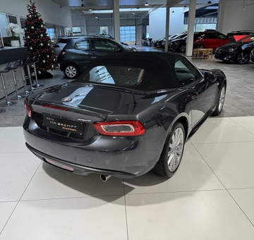 Fiat 124 Spider 1.4 MultiAir Lusso Met Gps + Leder (2018)