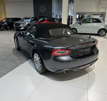 Fiat 124 Spider 1.4 MultiAir Lusso Met Gps + Leder (2018)