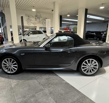 Fiat 124 Spider 1.4 MultiAir Lusso Met Gps + Leder (2018)