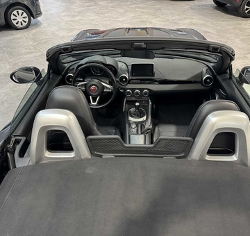 Fiat 124 Spider 1.4 MultiAir Lusso Met Gps + Leder (2018)