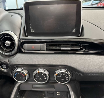 Fiat 124 Spider 1.4 MultiAir Lusso Met Gps + Leder (2018)