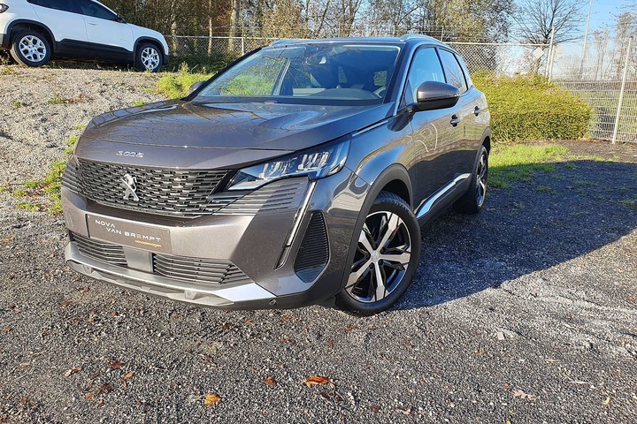 Peugeot 3008 1.2 PureTech Allure Pack 130pk met Park Sensor voor/achter, 180° dodehoekcamera (2021)