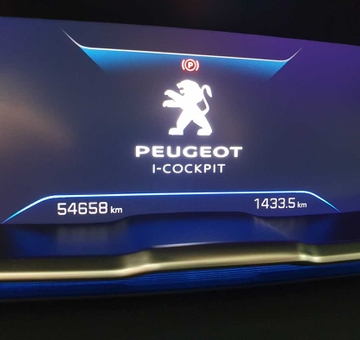 Peugeot 5008 1.2 PureTech Allure 130PK met VERW ZETELS, CAM (2022)