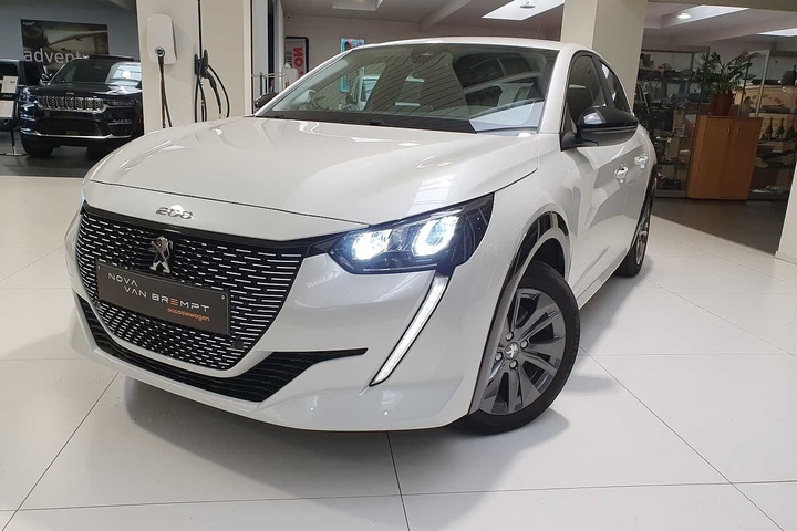 Peugeot 208 50 kWh Active Pack 136PK met CAM+PARKSENS (2022)
