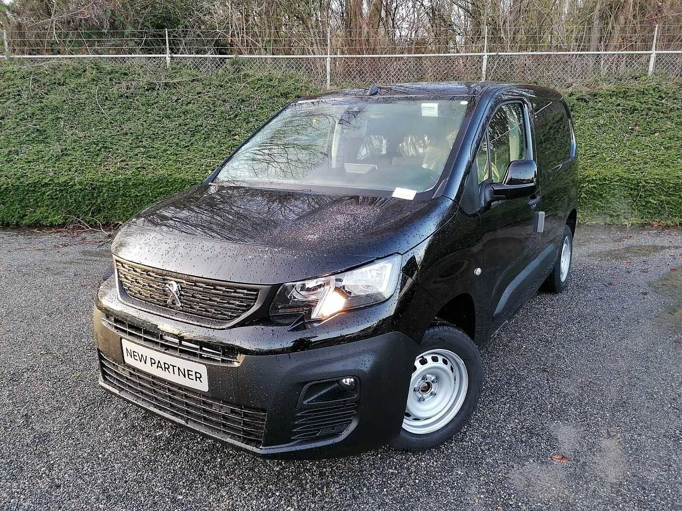 Peugeot Partner 1.5 BlueHDi L1 STD Light NIEUW
