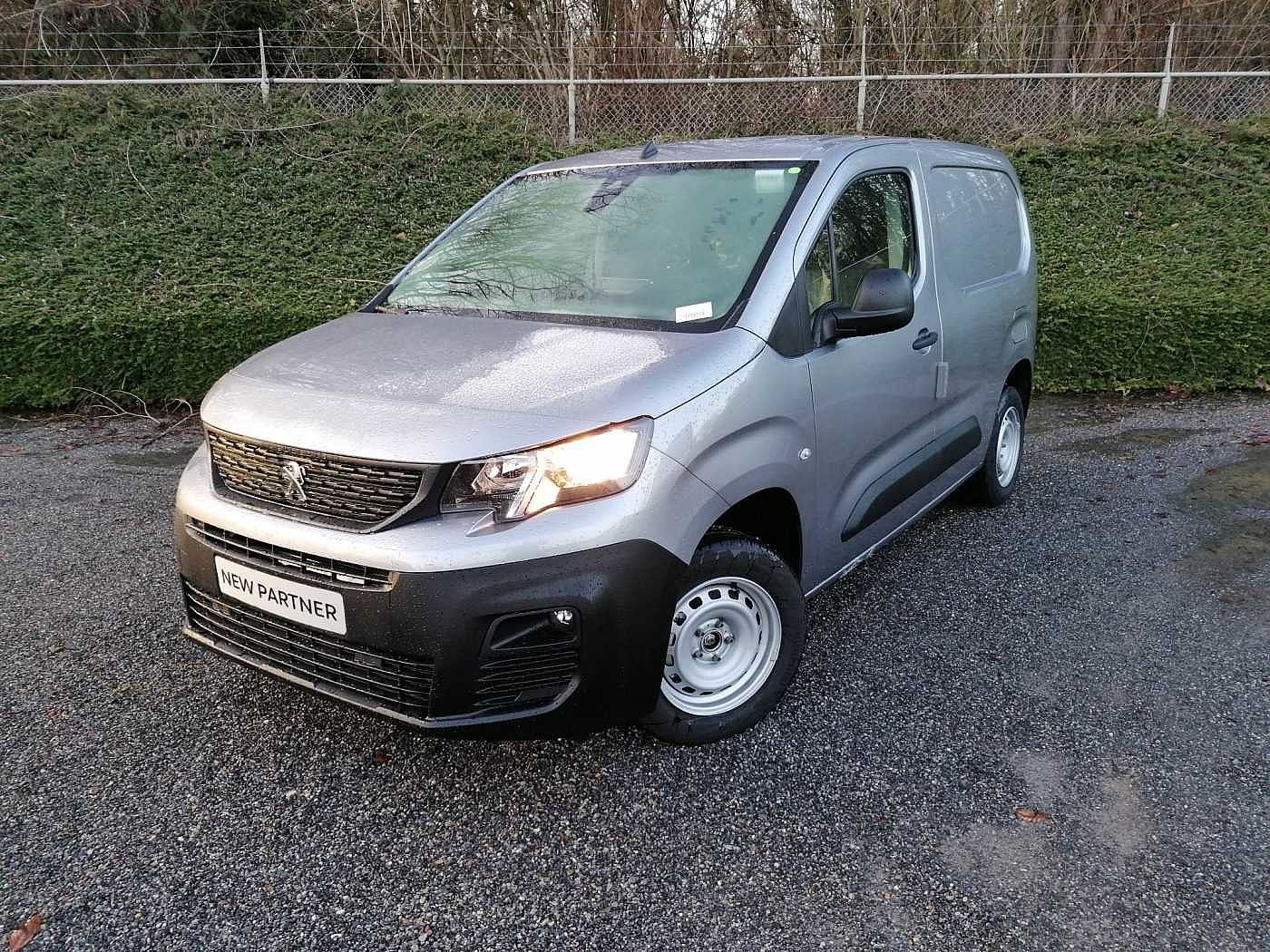 Peugeot Partner 1.5 BlueHDi L1 STD Light NIEUW